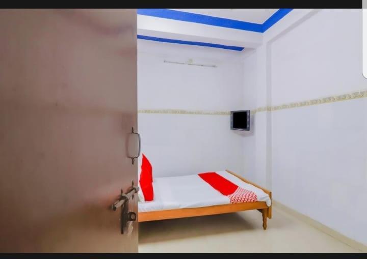 Metro Lodge Hyderabad Ngoại thất bức ảnh