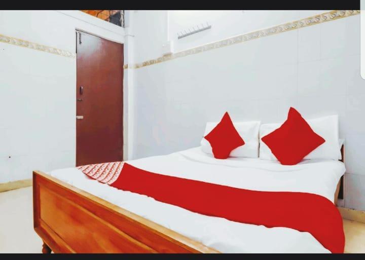 Metro Lodge Hyderabad Ngoại thất bức ảnh